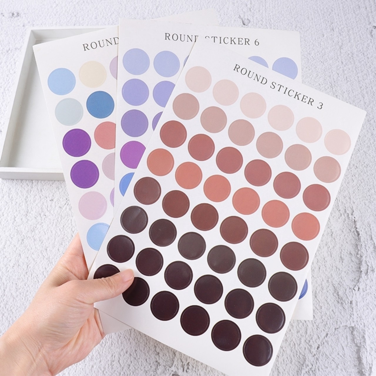 Sticker chấm tròn tiện lợi