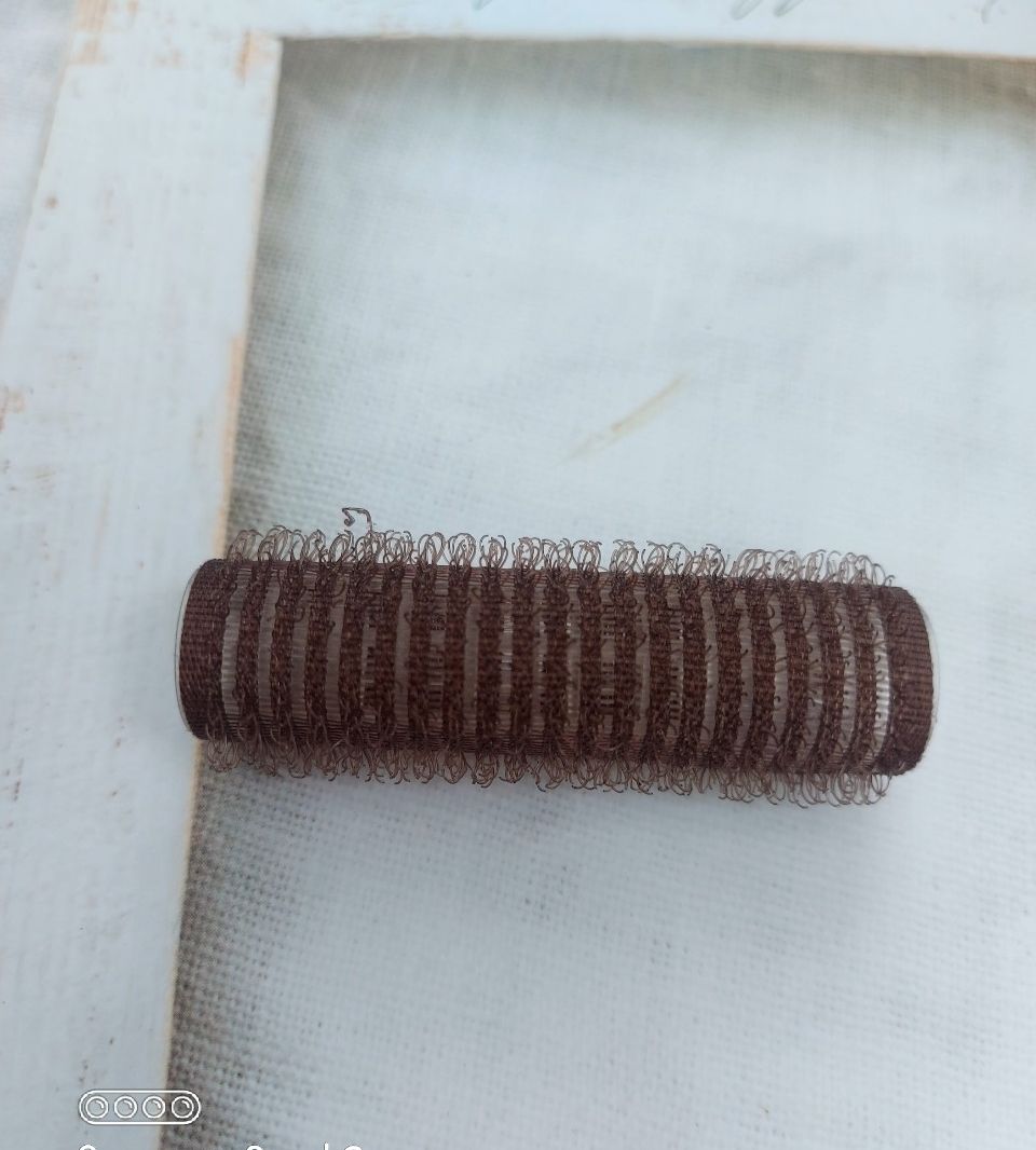 [HCM] Lô cuốn tóc tự dính SIZE NHÍ ( 1, 5 X 6 CM) , LẺ 1 CÁI