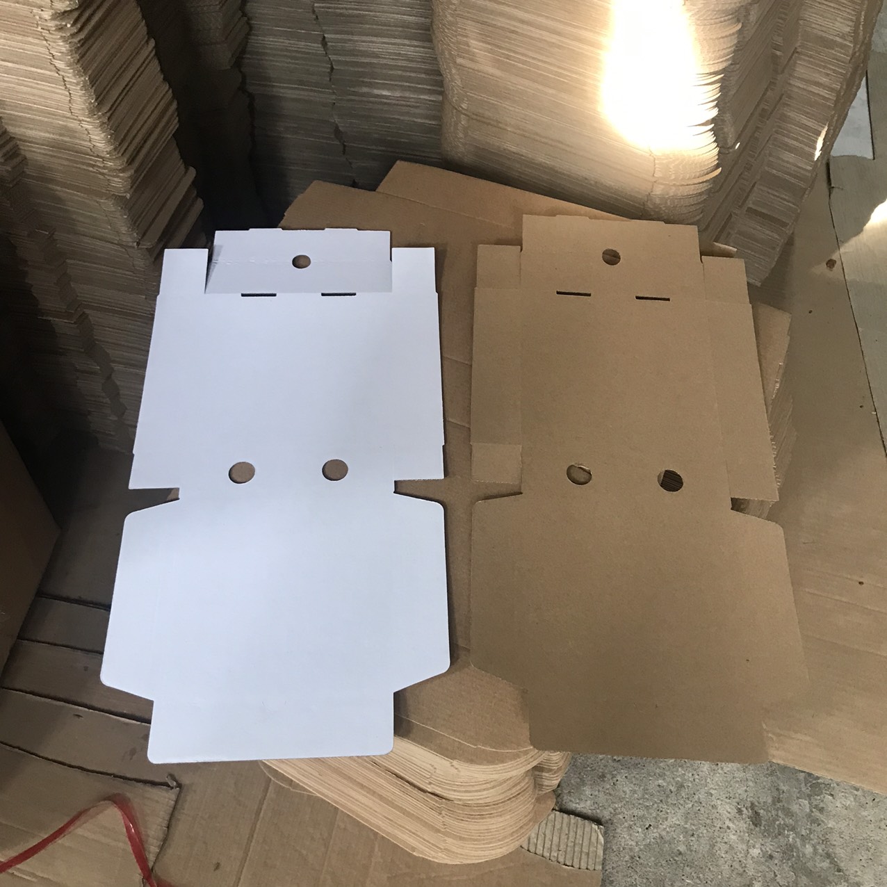 COMBO 50 Hộp đựng bánh pizza size 28x28x4cm