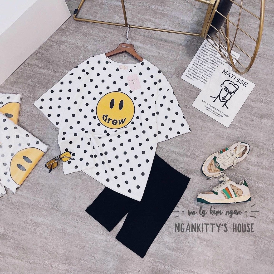Set bộ áo thun mặt cười và quần ngố chất cotton mềm mịn thoáng mát