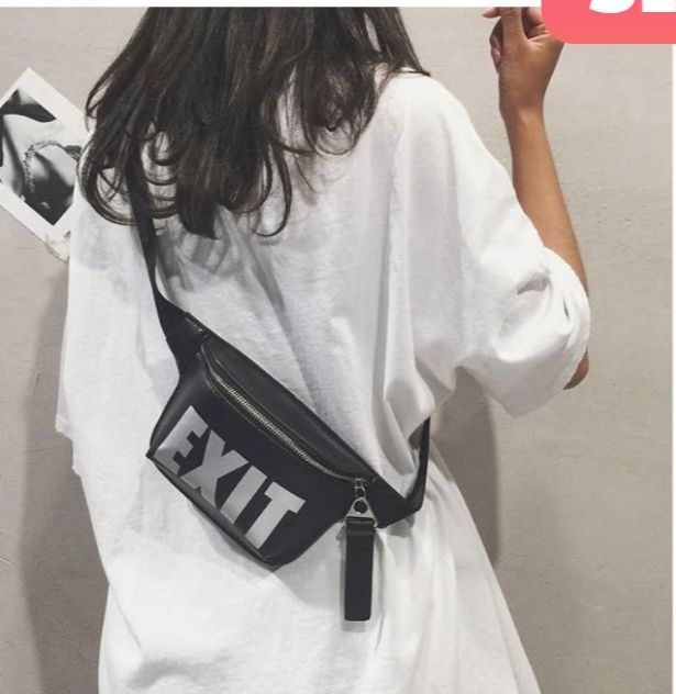 túi đeo chéo EXIT làm từ da siêu chất S18