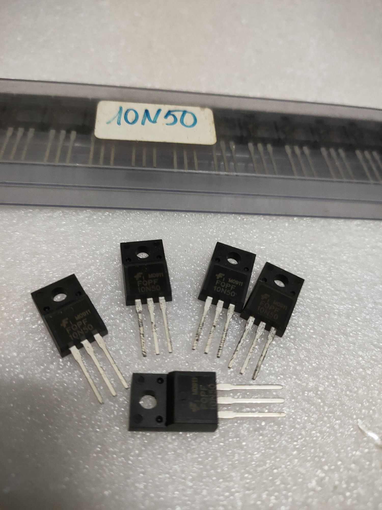 2 Con MOSFET 10N50