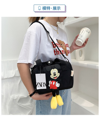 Túi đeo họa tiết chuột Mickey thời trang