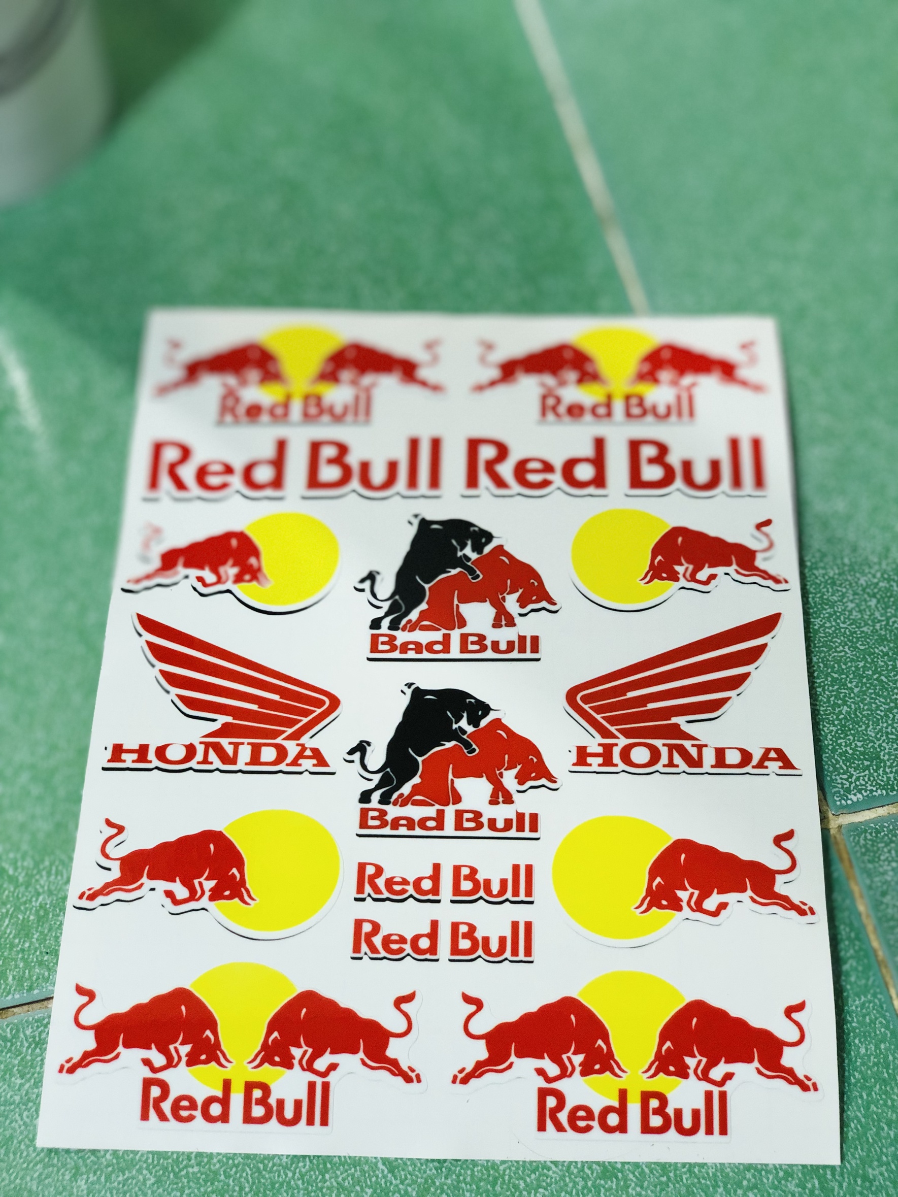 logo sticker redbull