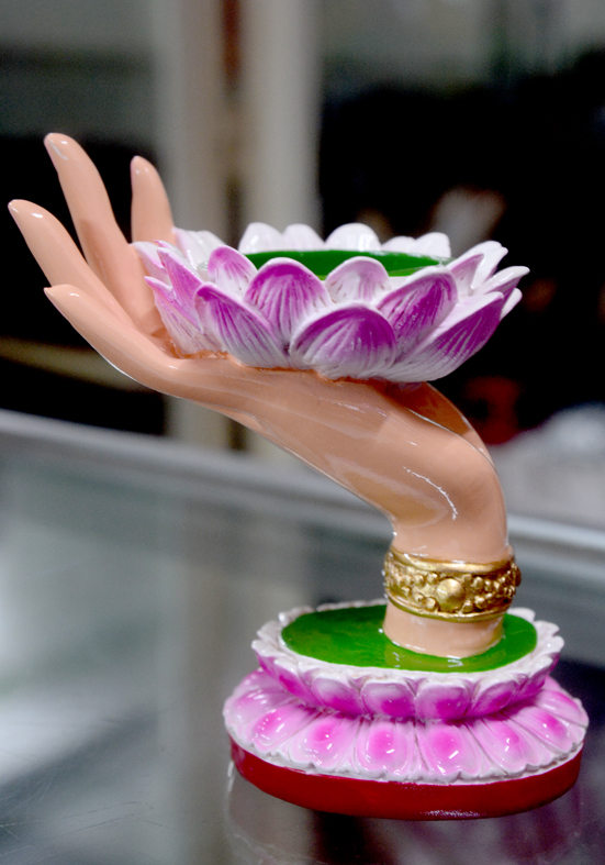 [HCM]Tượng bàn tay Phật nâng hoa sen cao 12cm