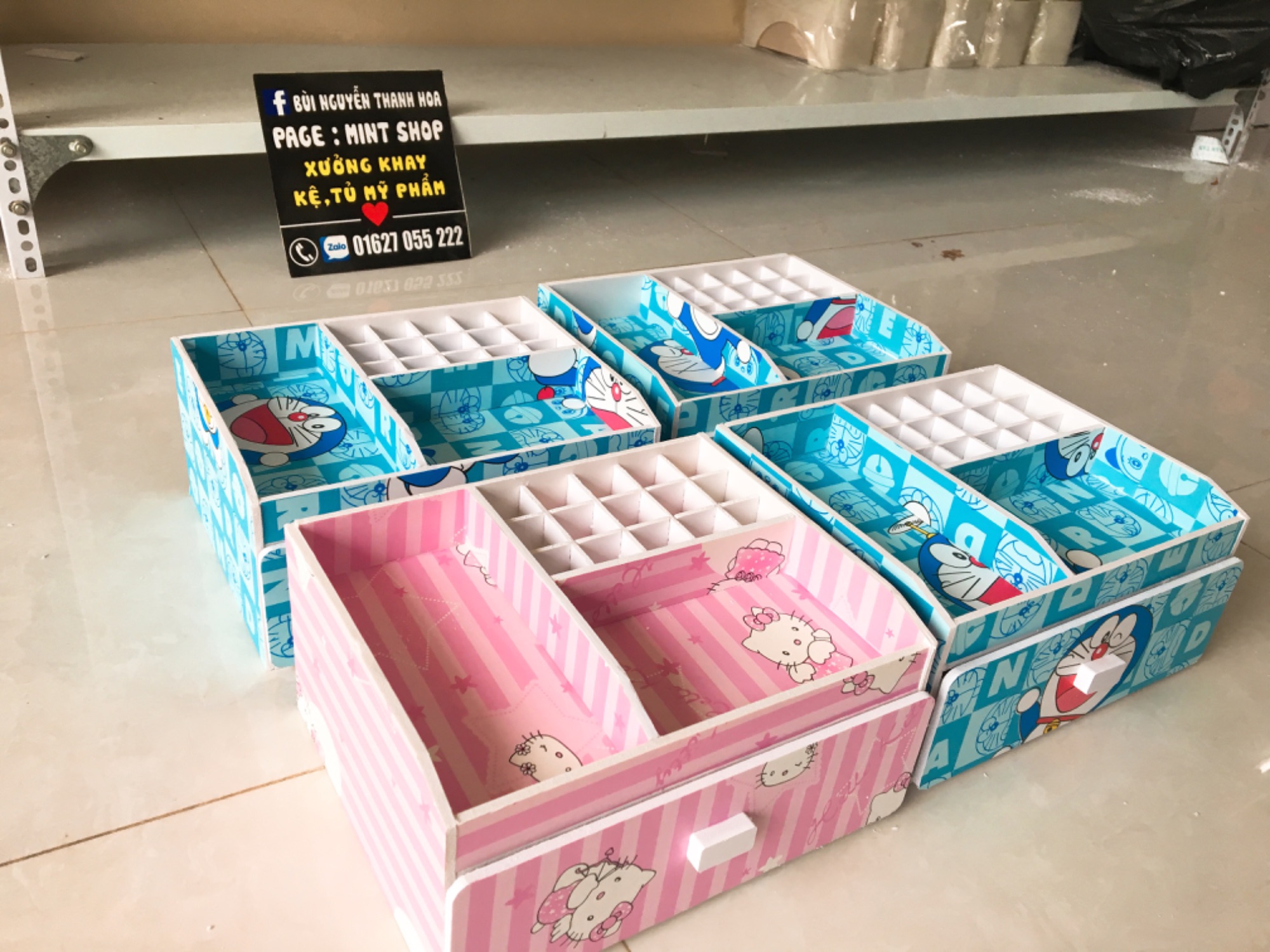 Kệ đựng mỹ phẩm 25cm khay son