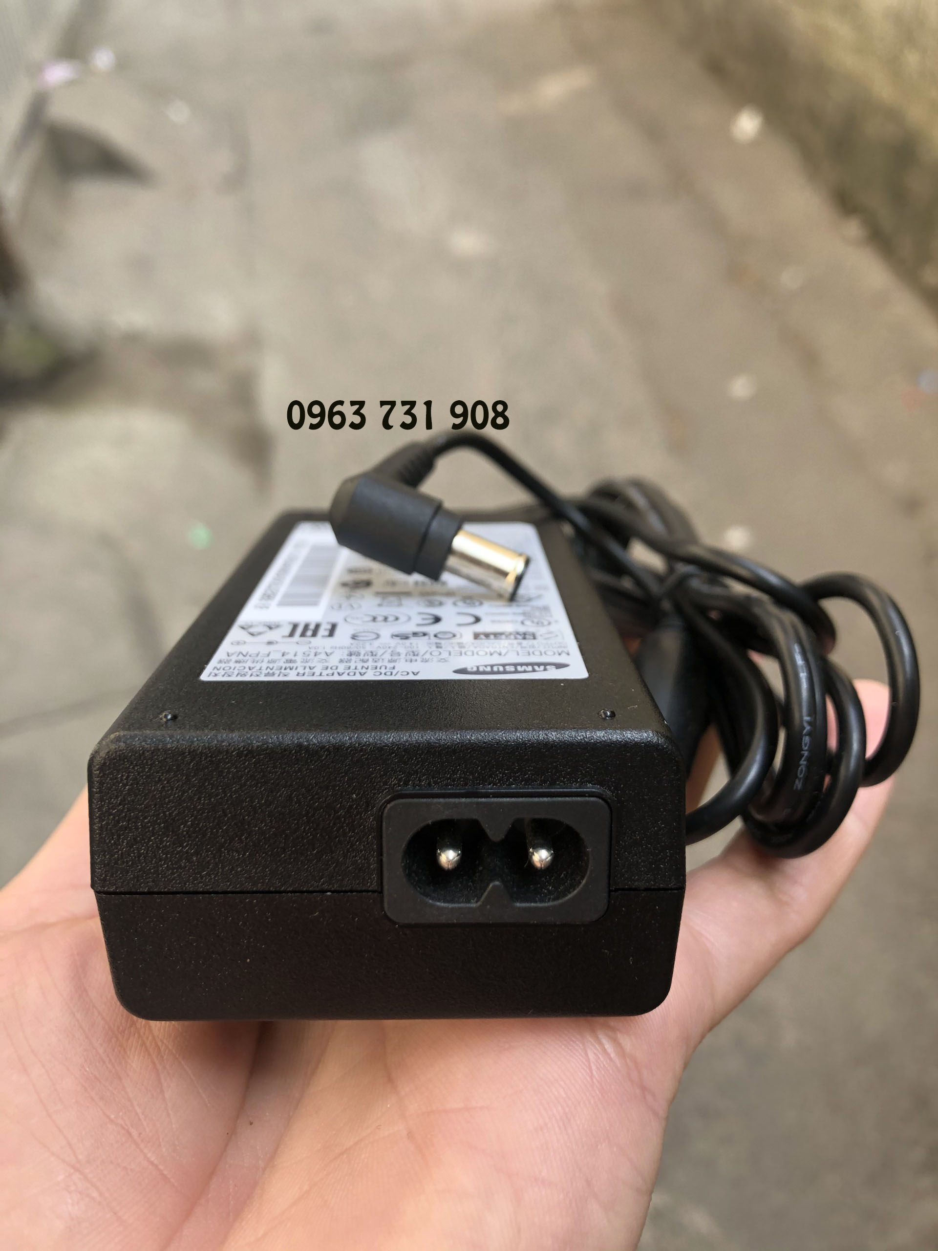 Adapter nguồn samsung 14v 3.22a chính hãng