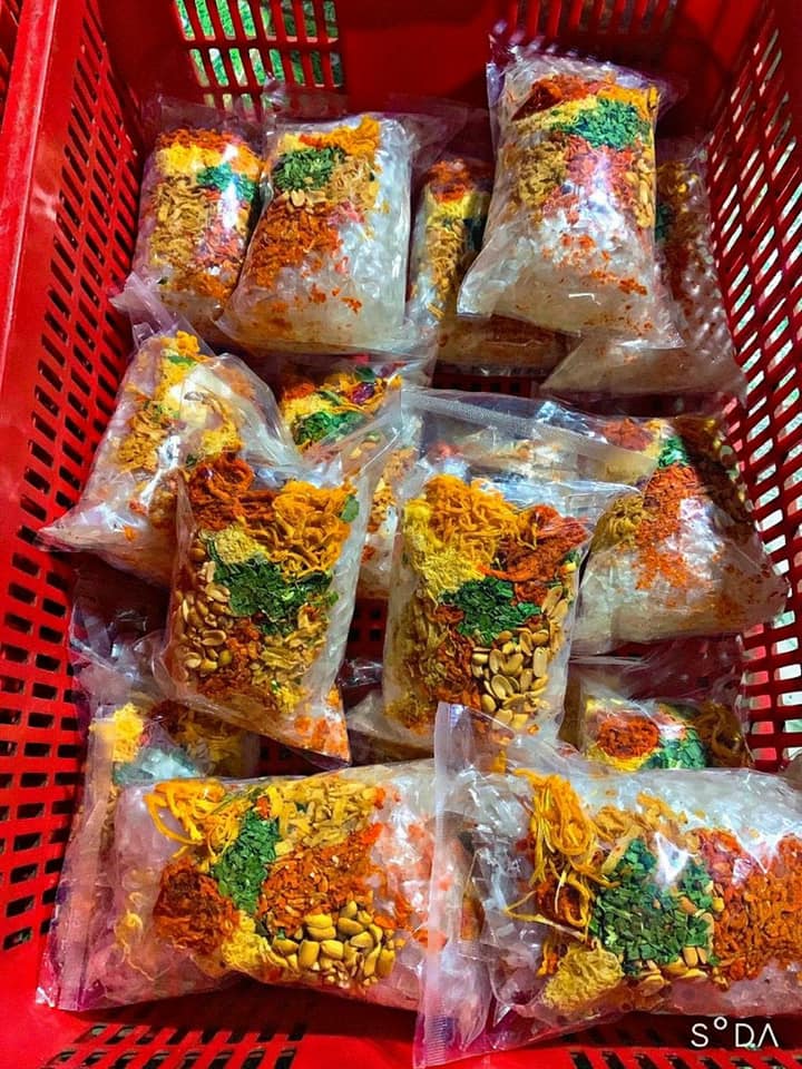 1 bịch bánh tráng trộn