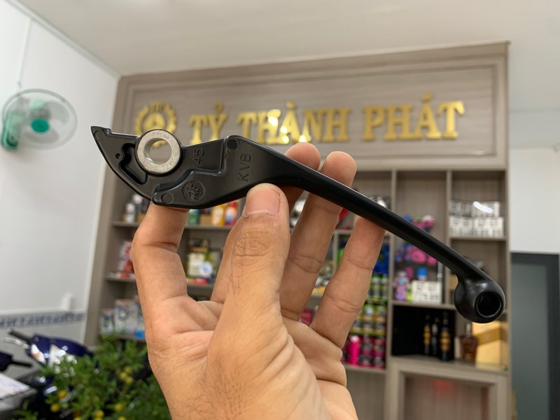 Tay thắng đĩa AB 125 2016 - 2019 Đen Phải ( 1 Cây ) 53175KVGA21