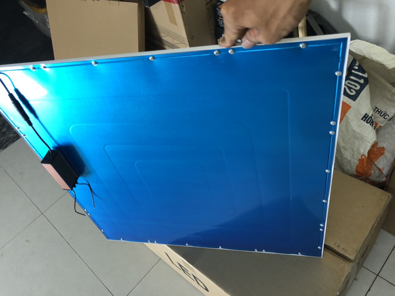 Đèn LED panel 600×600 mm MỎNG loại tốt, Bảo hành 2 năm