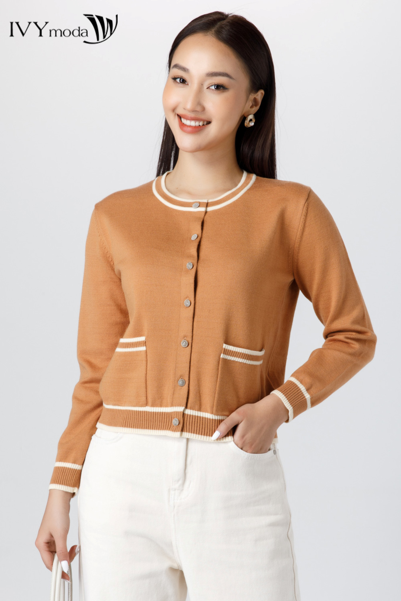 Áo khoác len viền màu nữ IVY Moda MS 77B8825