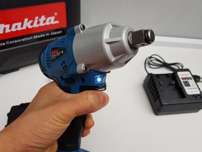 MÁY SIẾT BU LÔNG DÙNG PIN MAKITA-BTW-72V