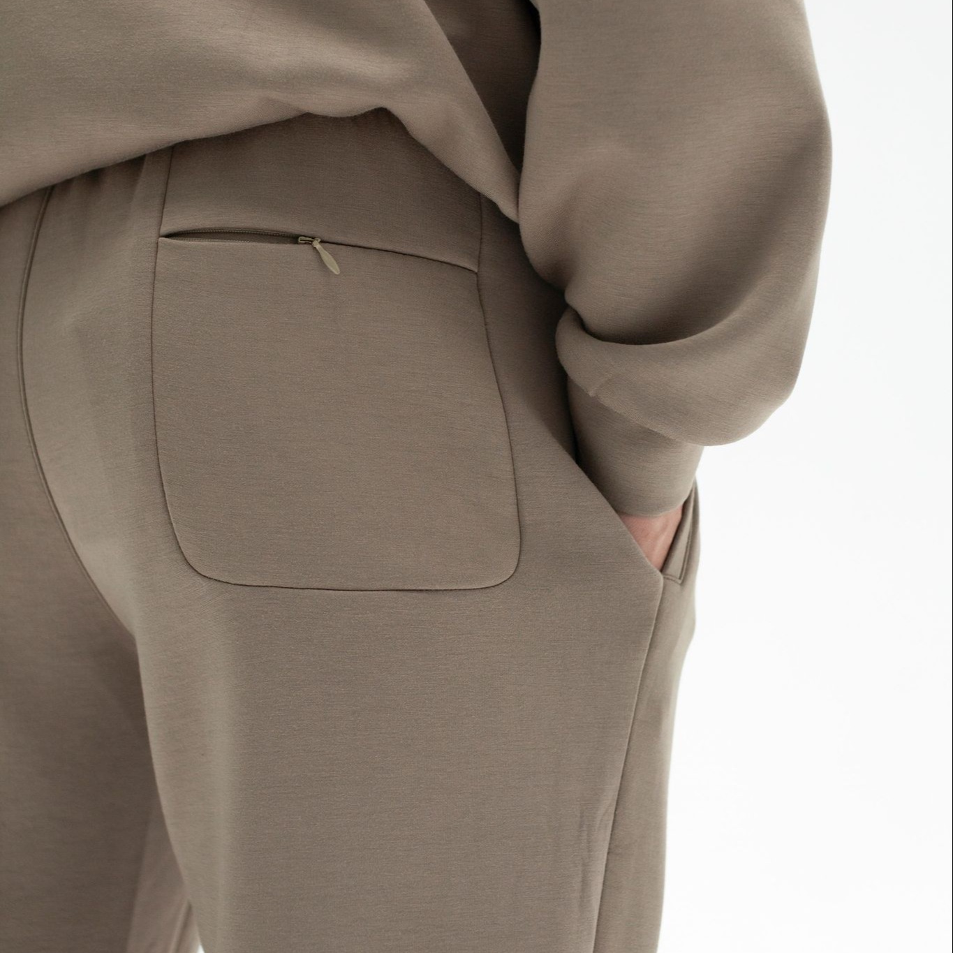 Quần jogger nỉ LOOK SOFT PANT