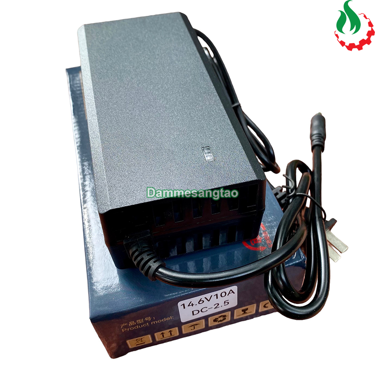 Sạc 4S 14.6V 10A dùng cho pin sắt Li-Fe 3.2V