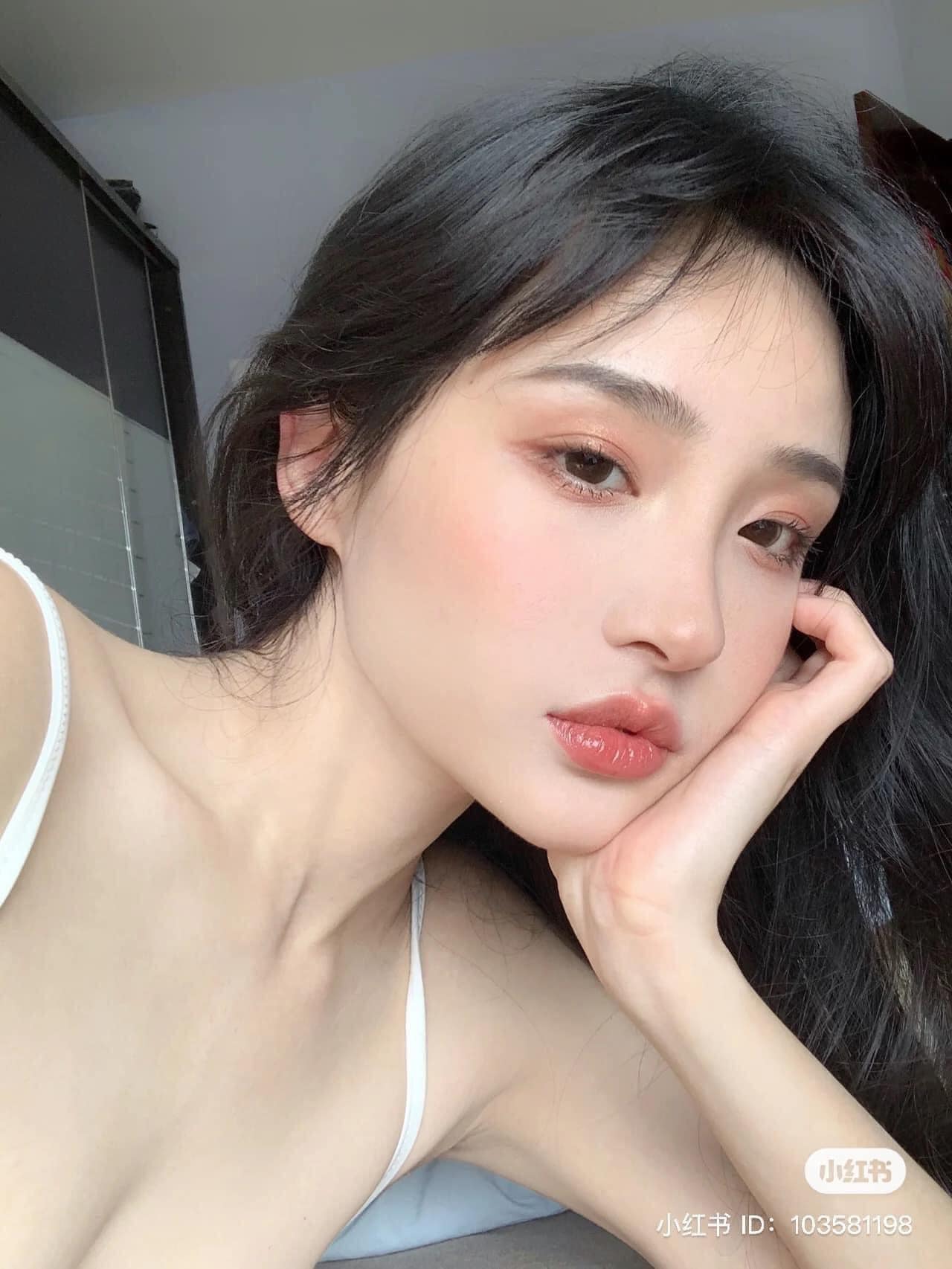 Minisize Son lì Charlotte Tilbury 1.1g màu Pillow Talk