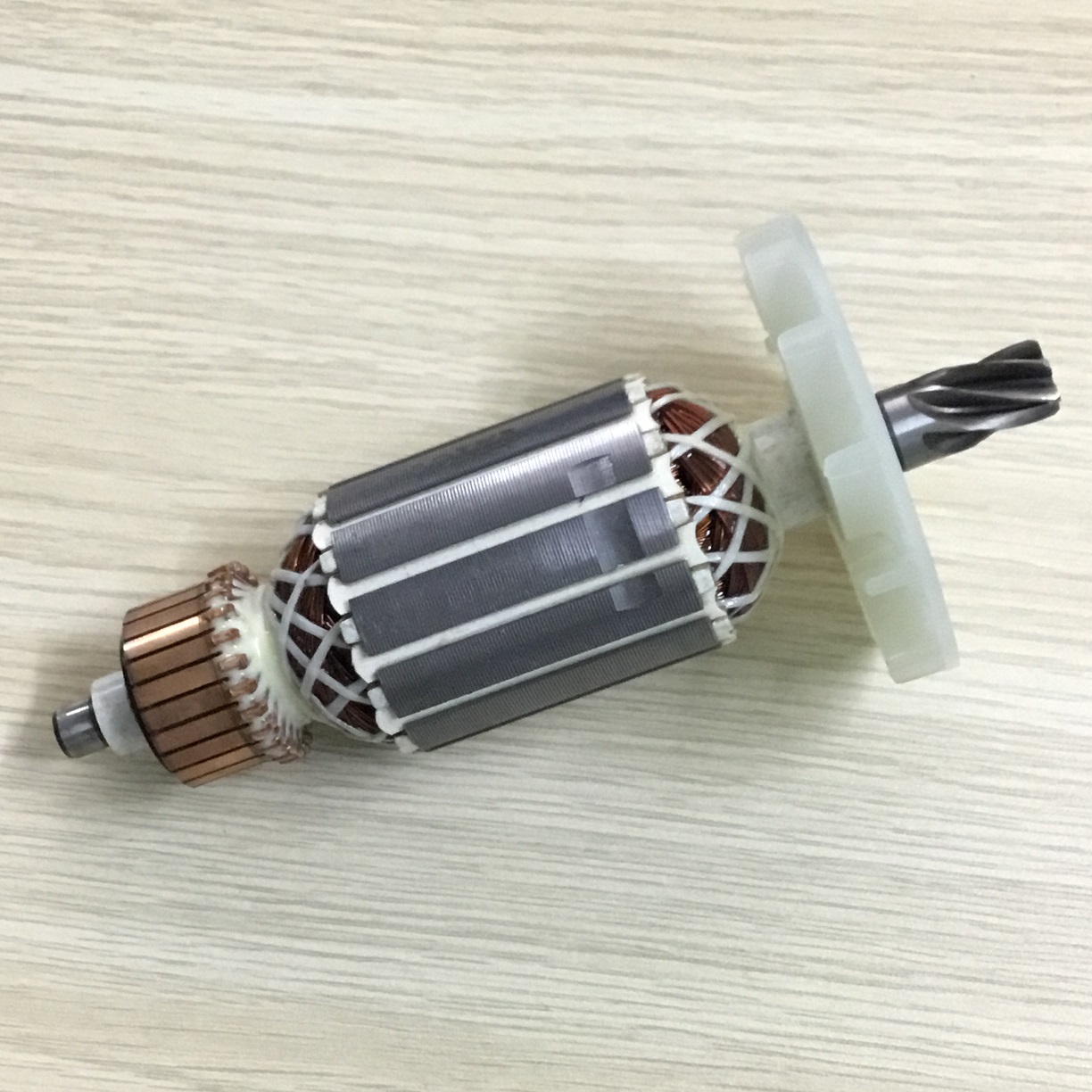 Rotor khoan đục OSUKA 5 RĂNG thân 41 dài 150mm (Cánh nhỏ và Răng xoắn ít) dây đồng 220V - Tặng chổi than