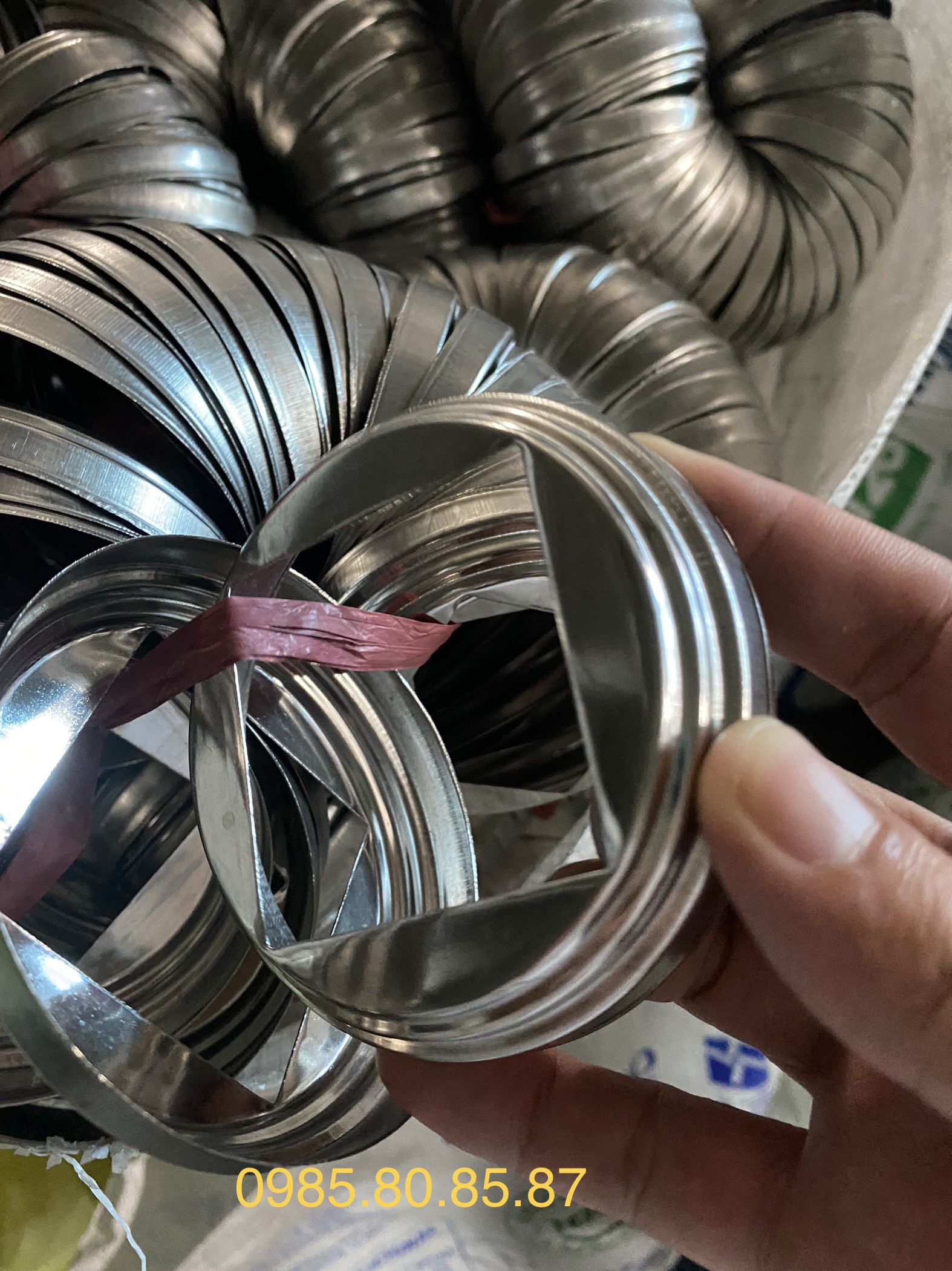 CHỤP ỐNG VUÔNG INOX 20X20MM (50 CÁI)
