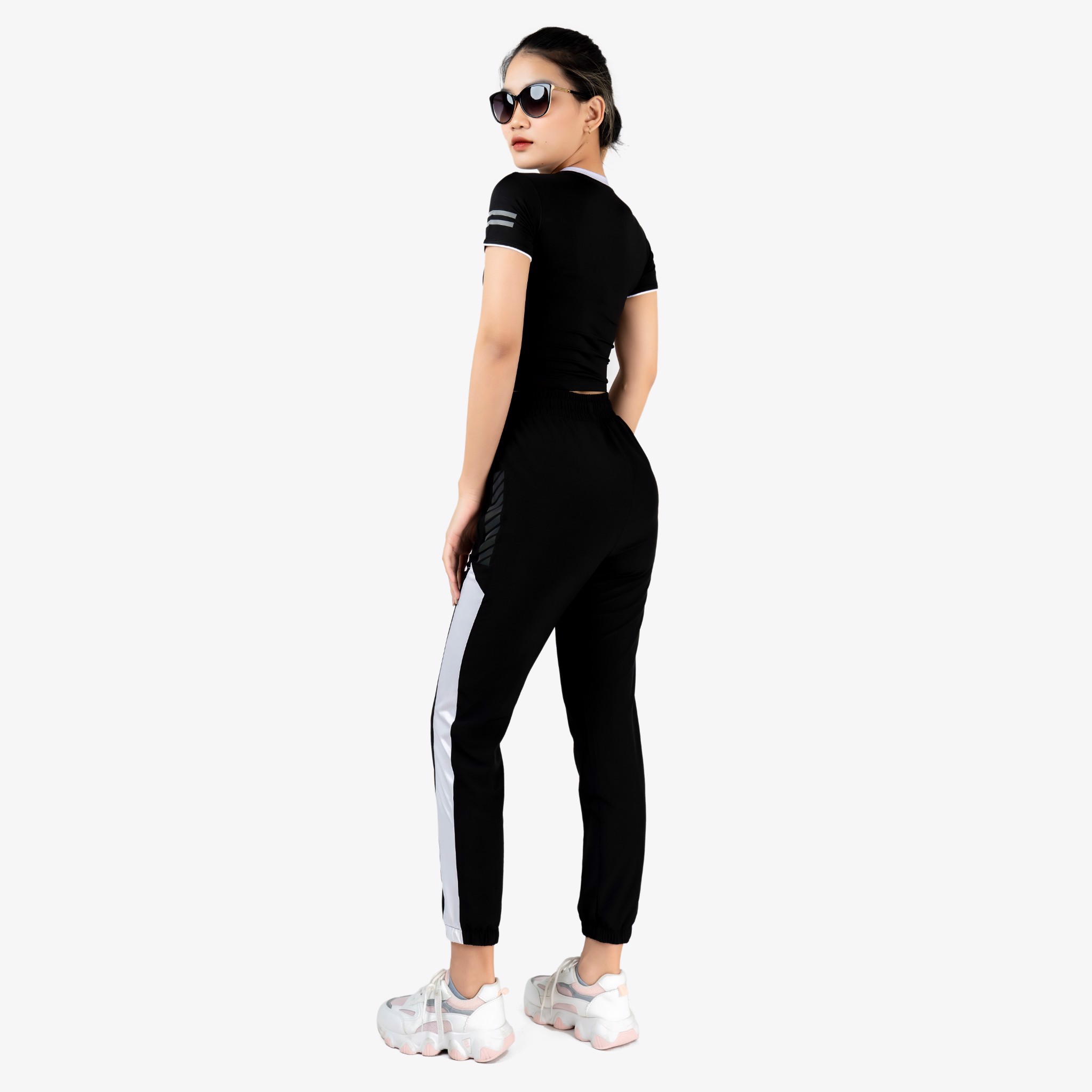 Quần jogger nữ Eagle sọc phản quang - Đen - YOLO SPORT