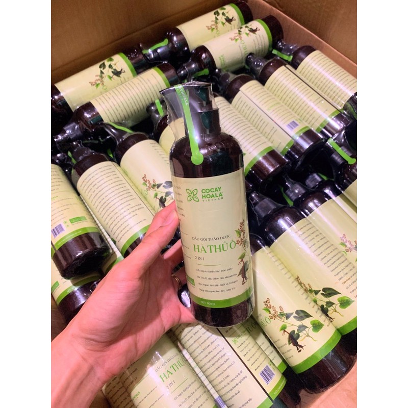 Dầu Gội Hà Thủ Ô Cỏ Cây Hoa Lá 800 ml