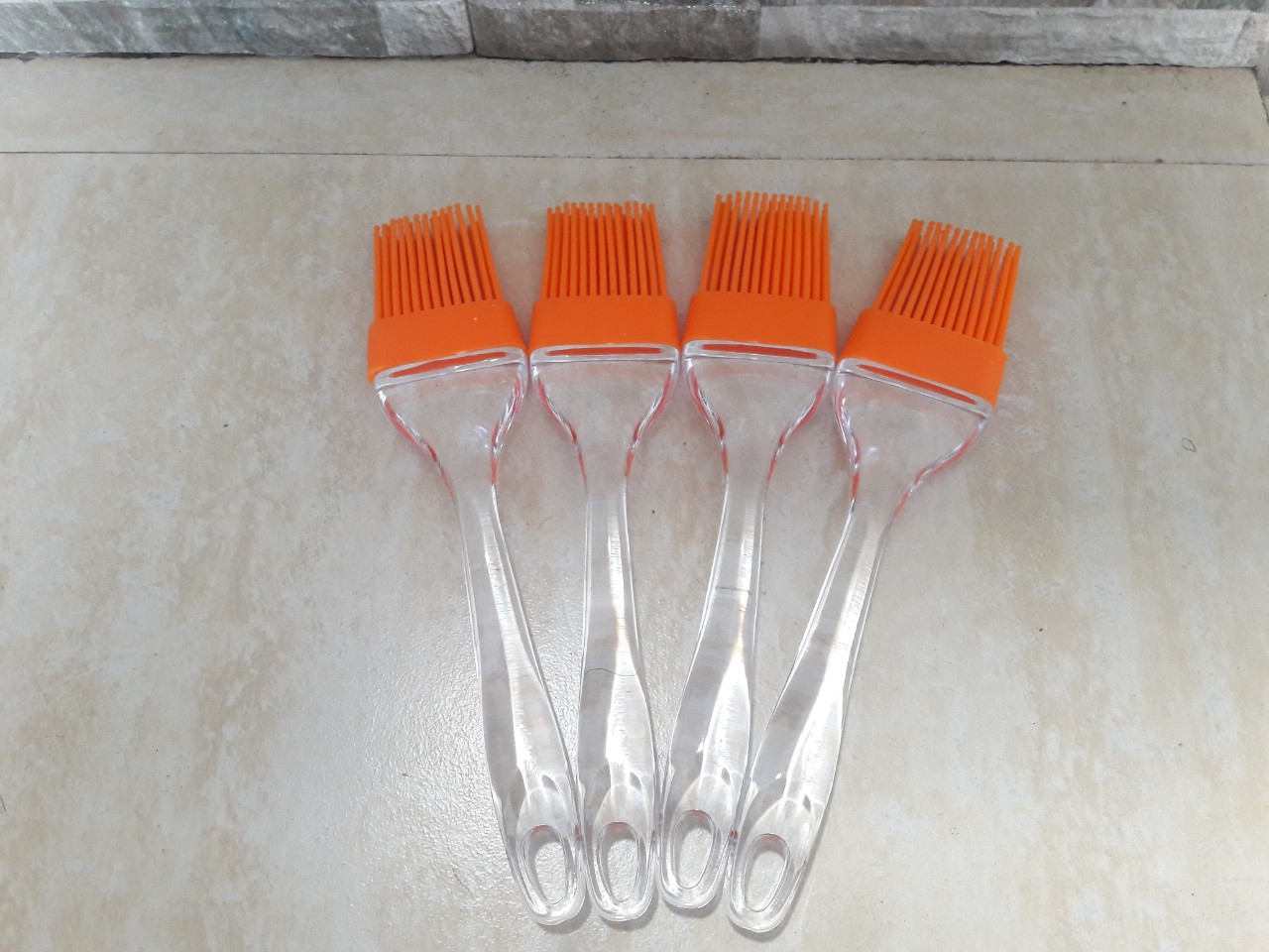 Cọ quét dầu Silicon cao cấp, cán trong suốt - Rapido