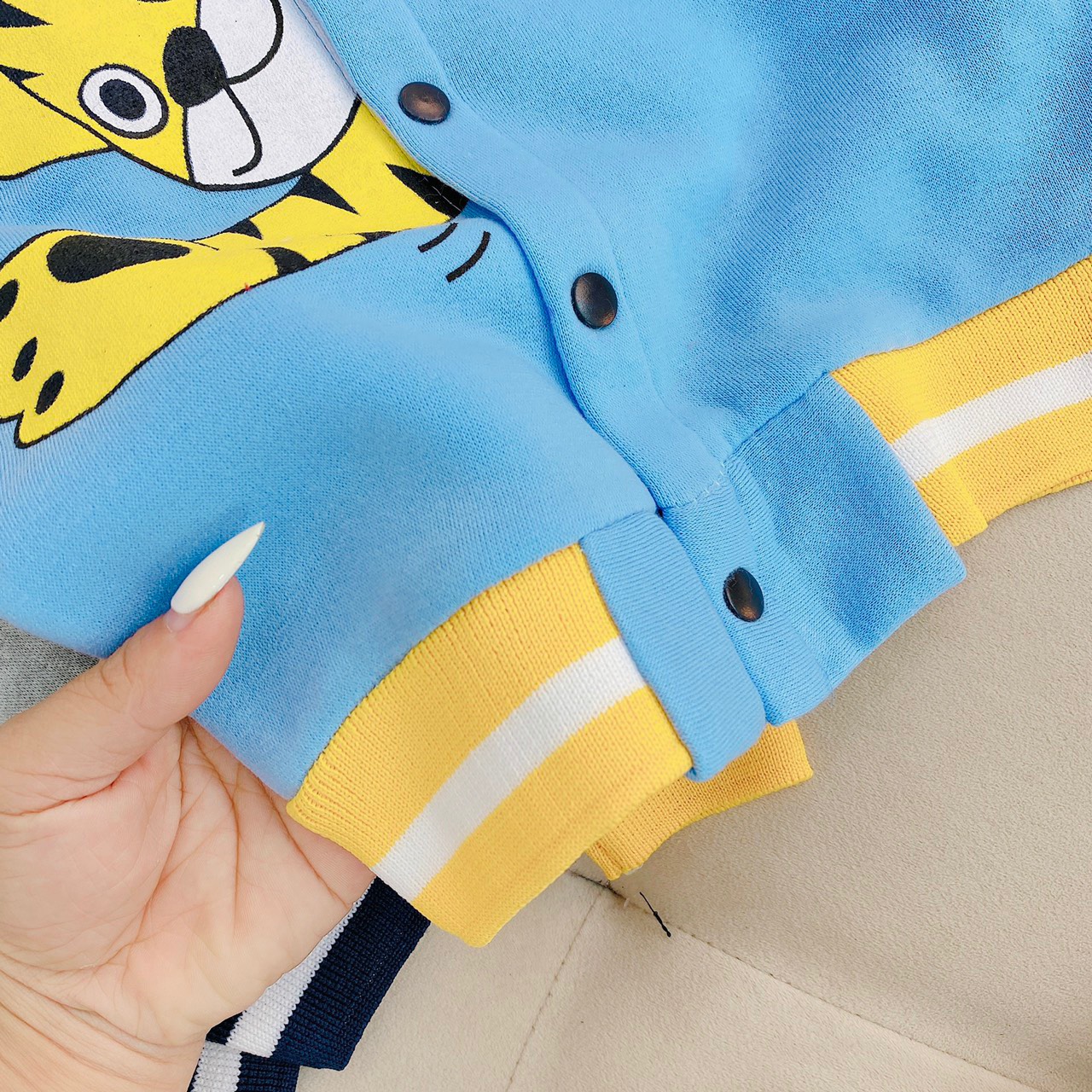 Áo khoác bomber cute cho bé từ 8-17kg