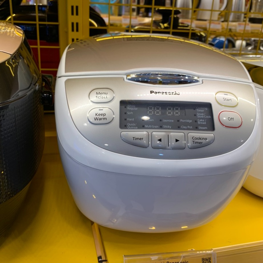1.8 liter Panasonic electronic rice cooker sr-cx188nra on display-Japan Panasonic brand made in Malaysia.
