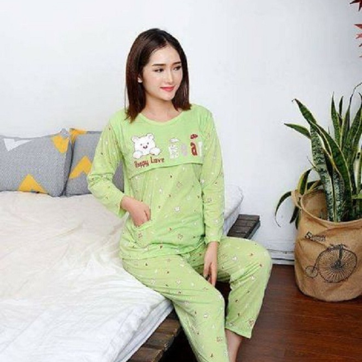 Bộ quần áo cho mẹ bầu và cho con bú in hình