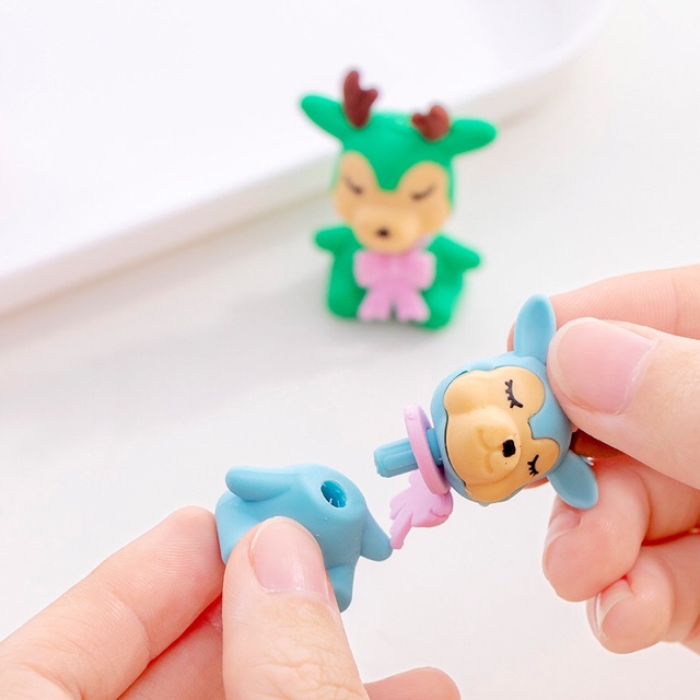 1 Cái Gôm Tẩy Chì Tuần Lộc