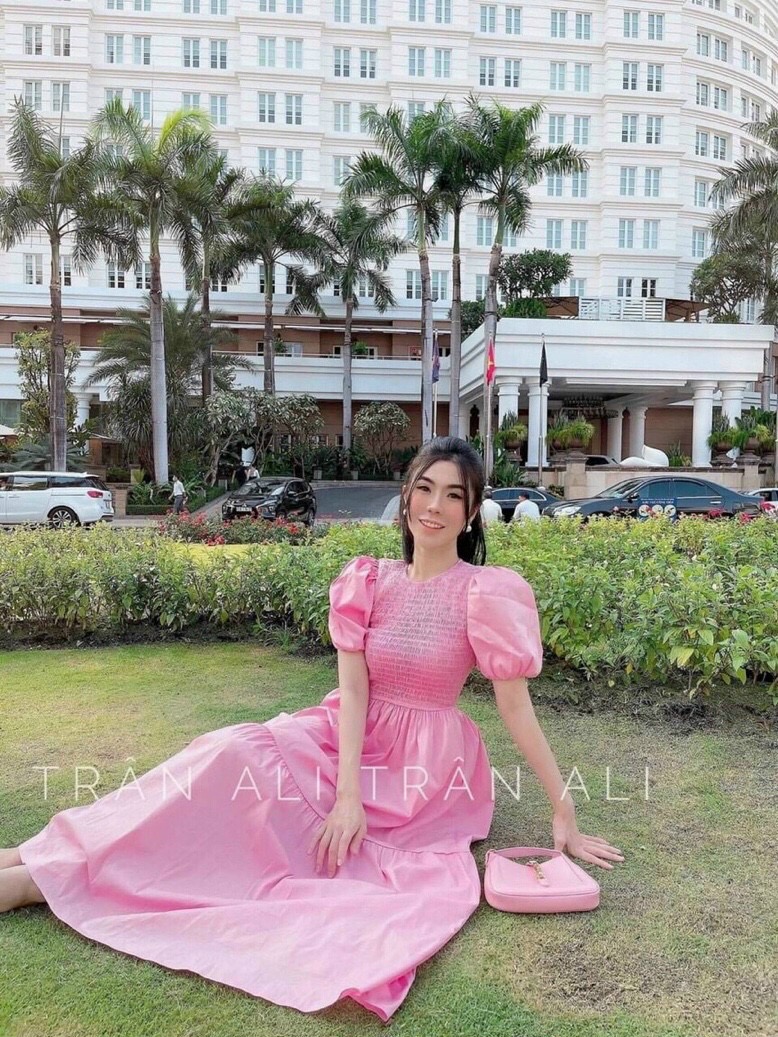 Đầm xoè dài tùng lớn tay phồng chạy moking xinh lung linh