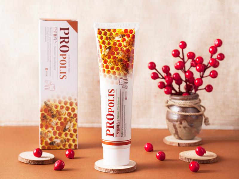 [HCM]Kem đánh răng Keo Ong Propolis Nano Hàn Quốc (Hộp 180g)