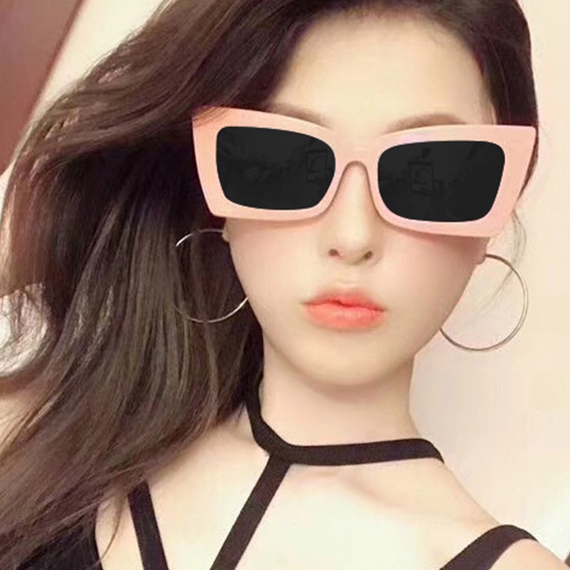 Kính mèo vuông full viền hot hit