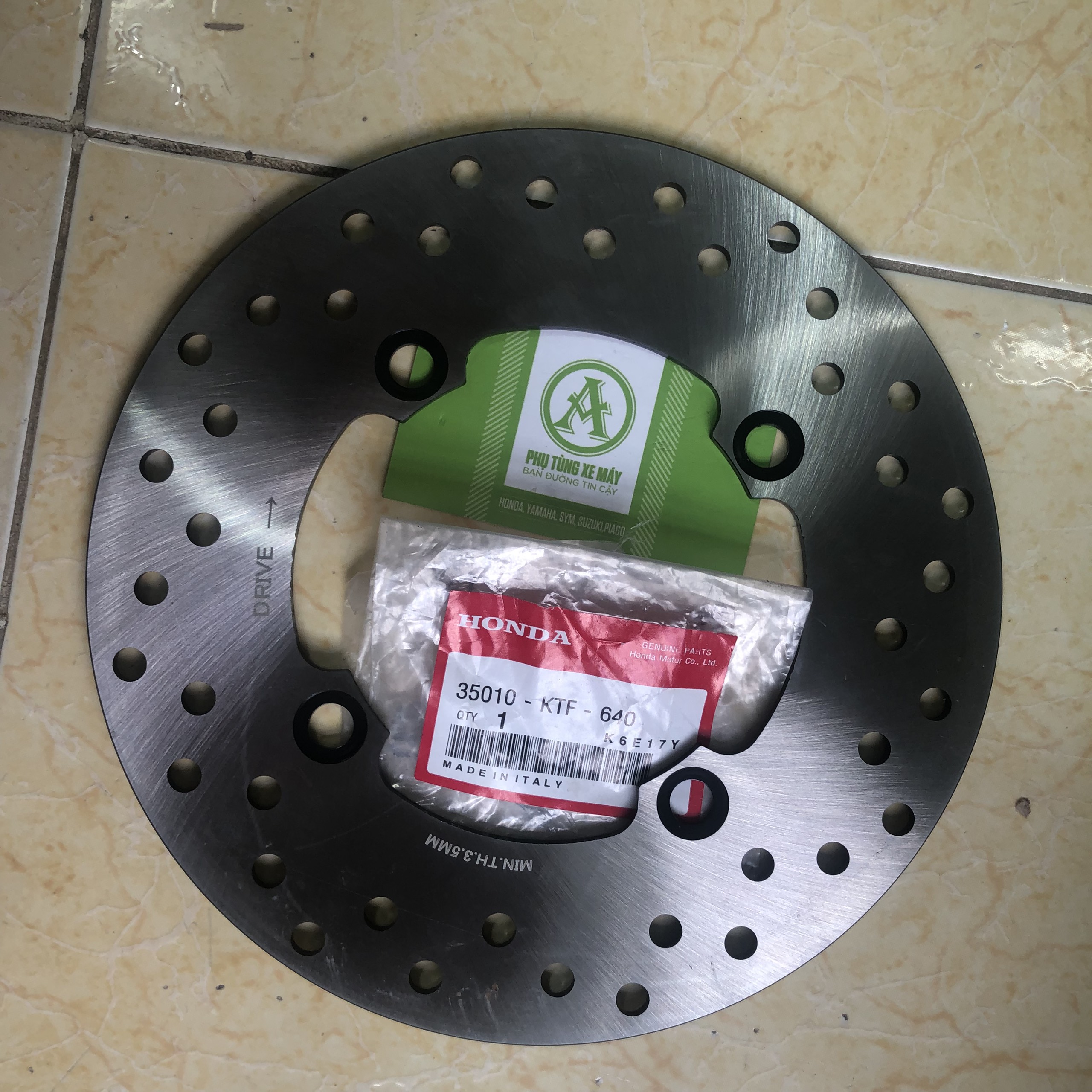 Dĩa thắng sau Honda cho xe Winner 150 v1