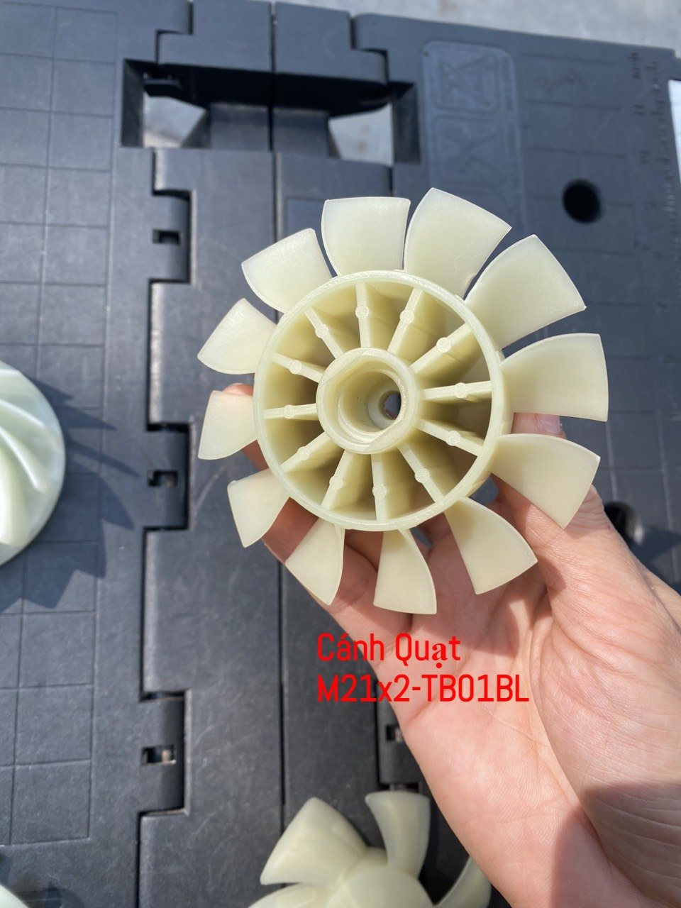 Linh kiện cánh quạt máy thổi bụi dekton / d21x2-mtb02 / m21-tb01