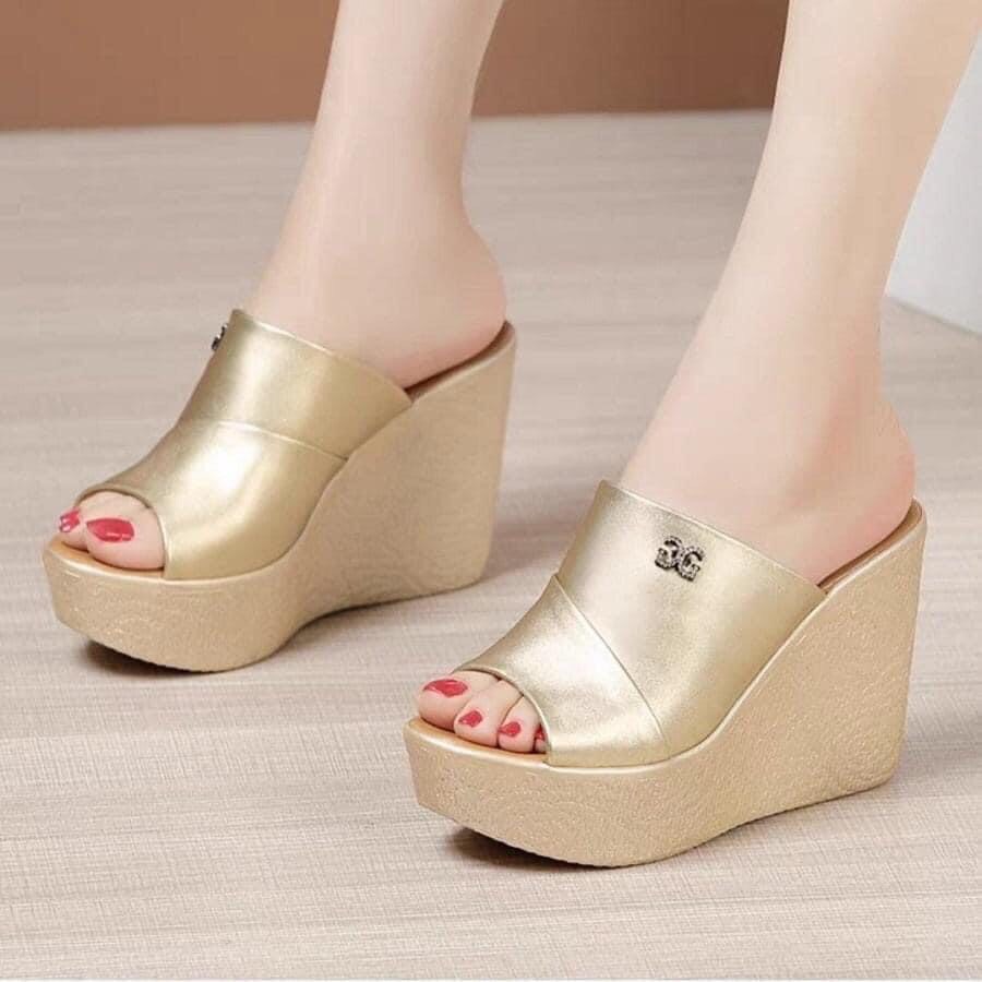 Dép đế xuồng phụ kiện sang chảnh