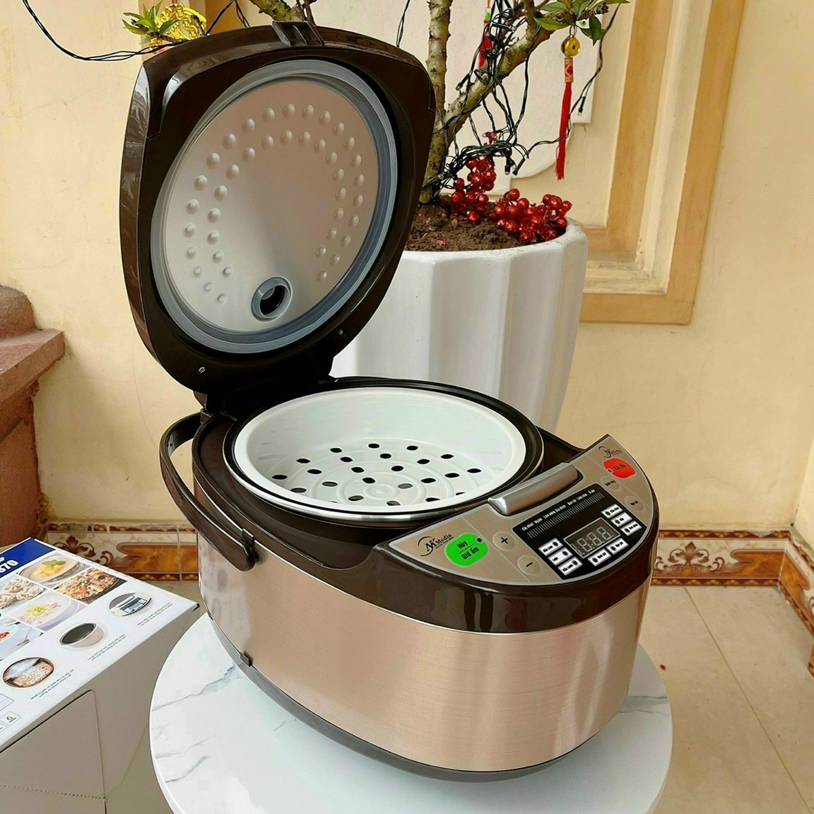 Nồi cơm điện tử Media MD dùng tích 1.8L