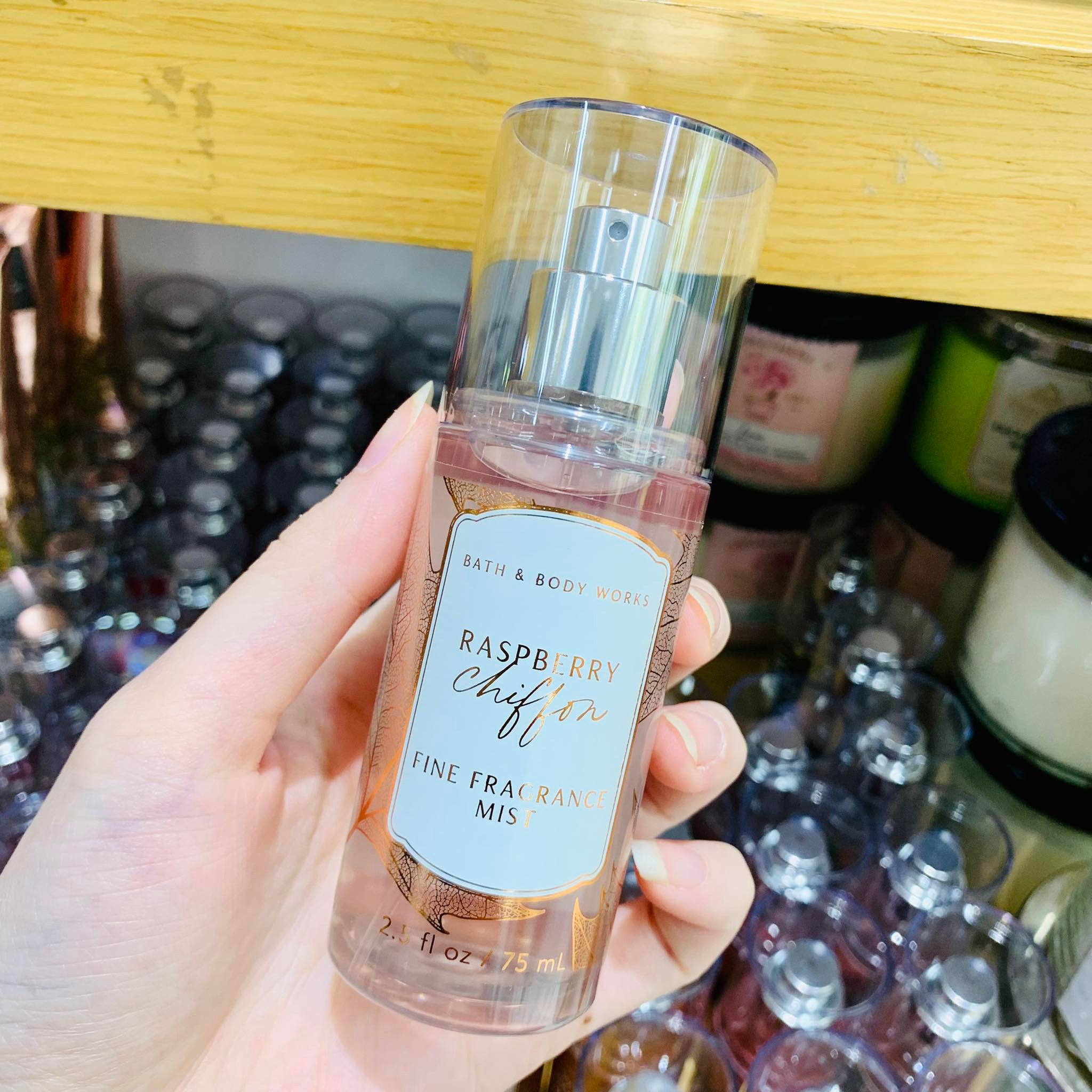 [SaigonScent][Travel Size] Xịt thơm toàn thân Bath & Body Works Body Mist ( đủ mùi 75mL )