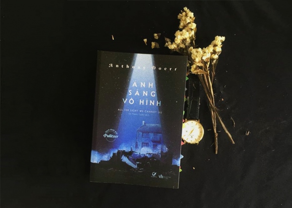 Sách - Ánh sáng vô hình - Anthony Doerr