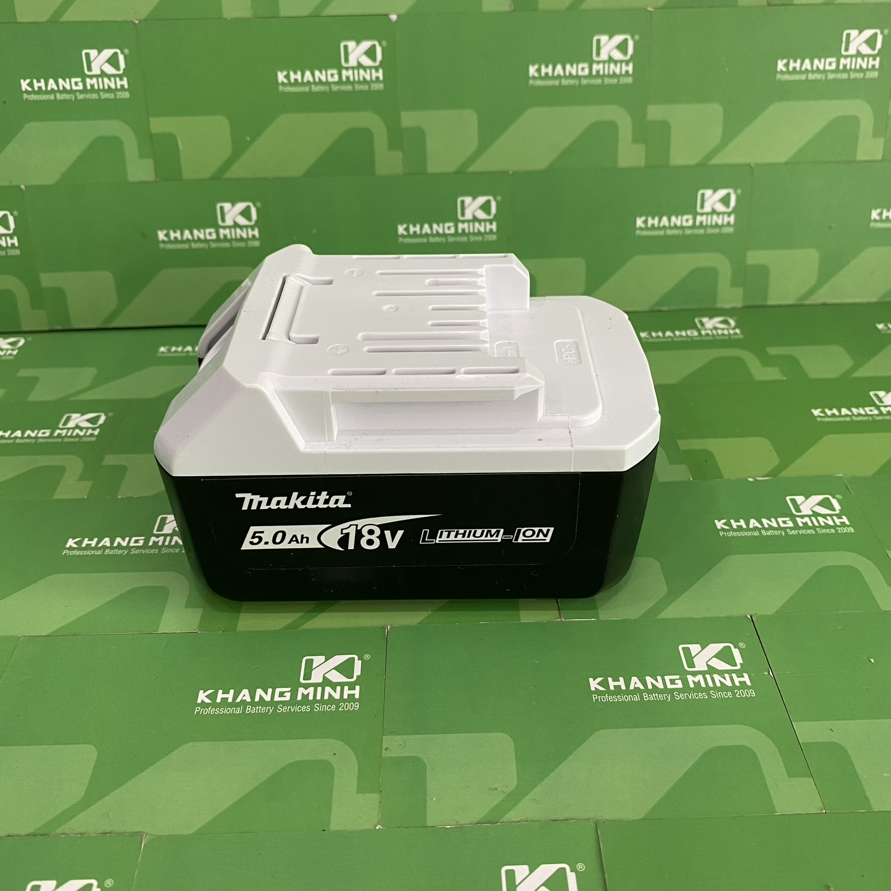Pin Makita 18V max BL1815G cell Samsung