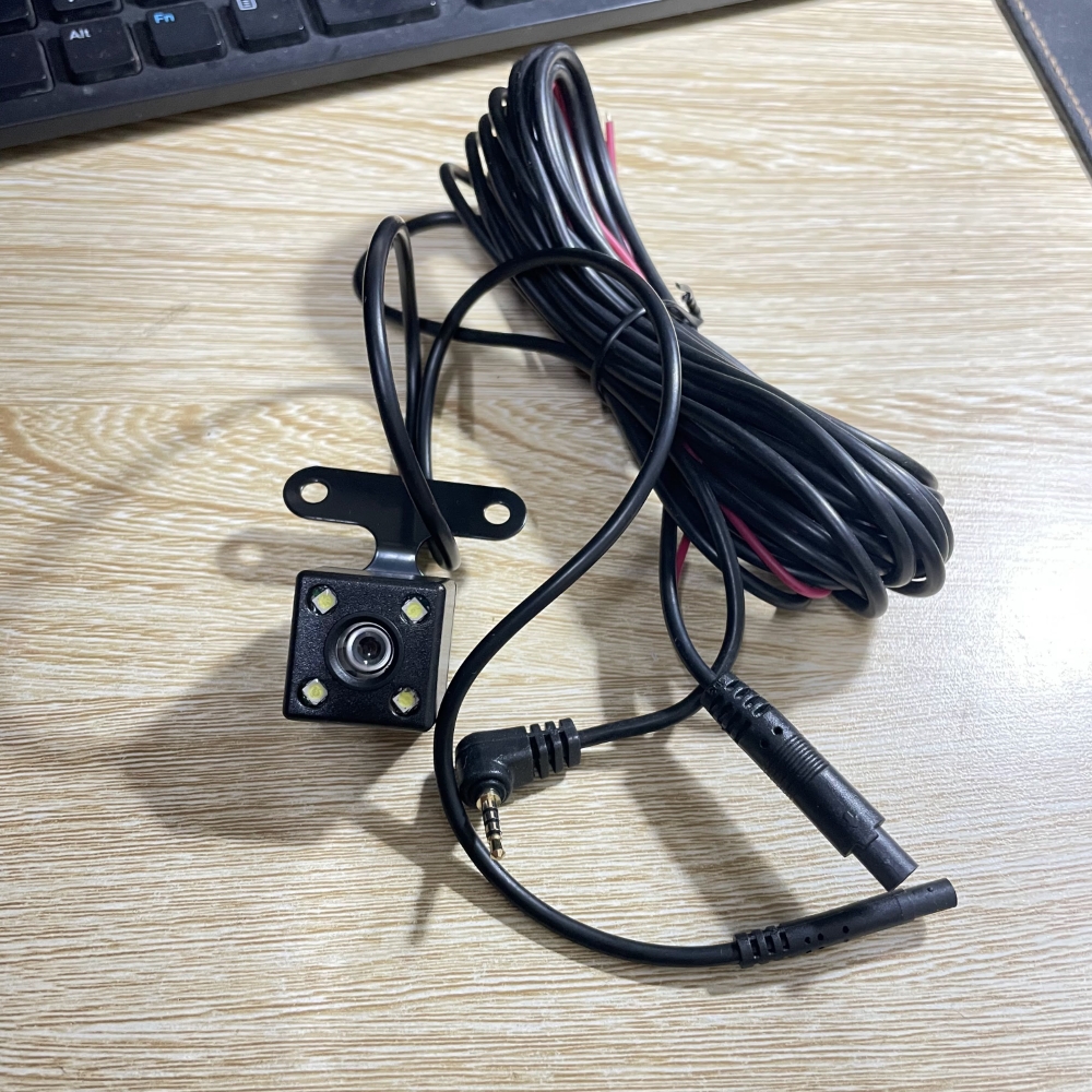Camera lùi dùng cho camera hành trình, 4 chân kim, 4 led, giắc cắm 2.5mm