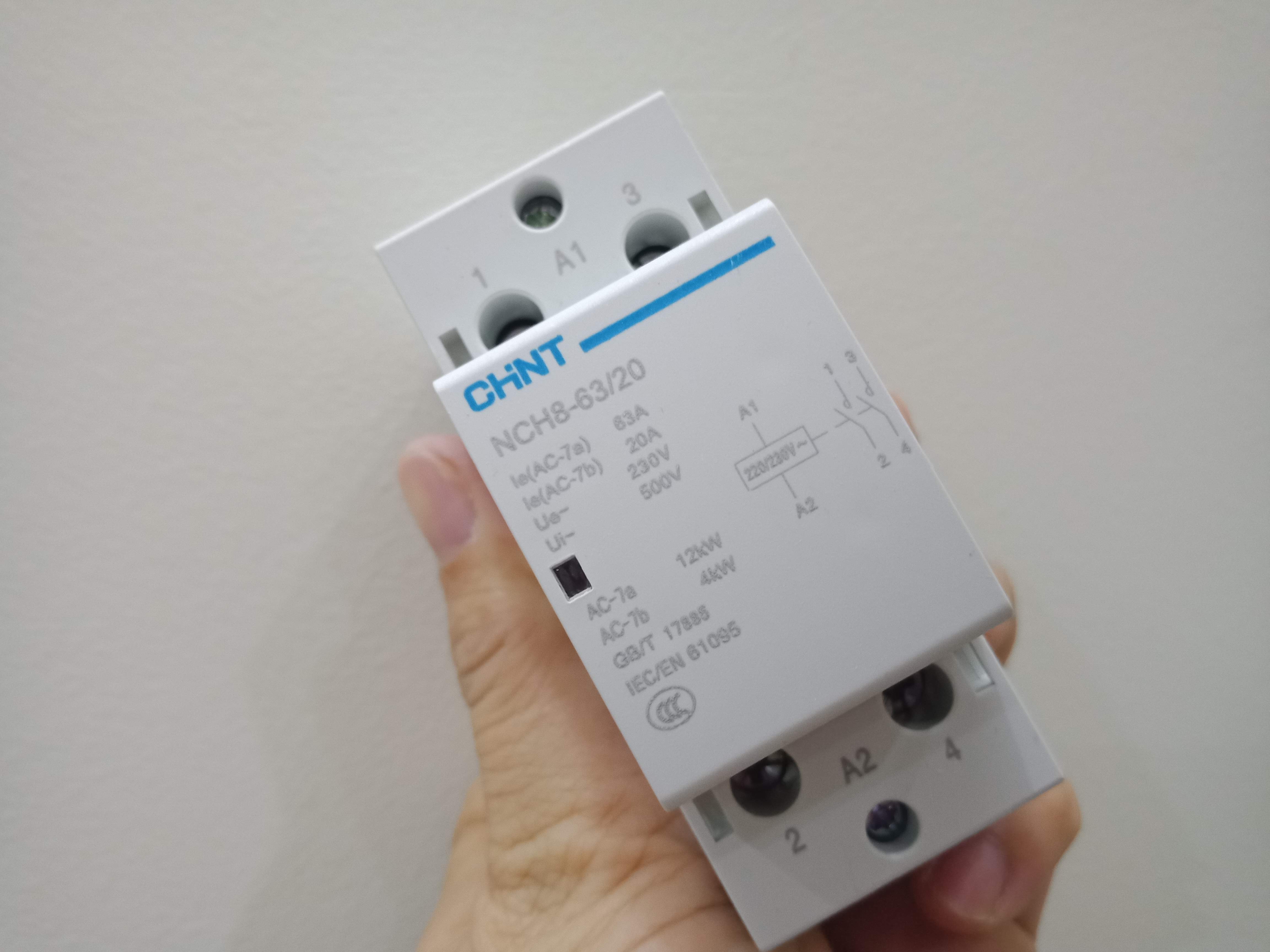 Contactor Khởi động từ 1 pha Chint NCH8-63A 220V