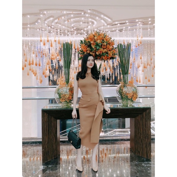 Đầm dự tiệc dáng ôm xẻ tà 1 bên bèo