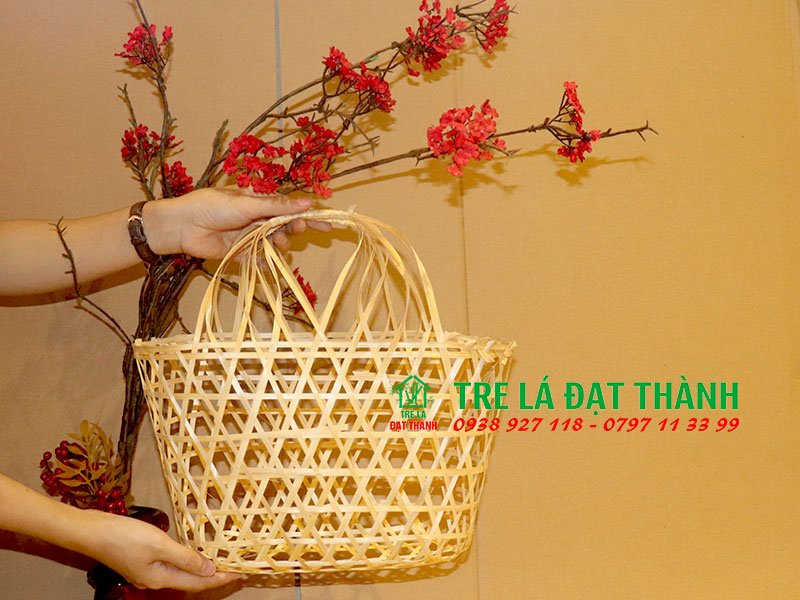 Giỏ quà tre dan - Giỏ quà tết độc đáo làm từ tre đan dễ thương