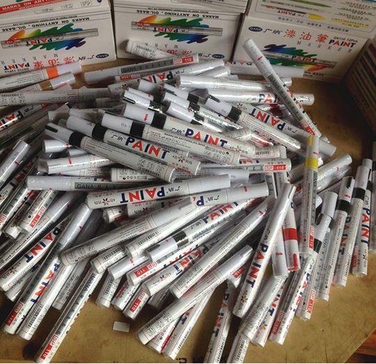 Bút PAINT làm mới giầy dép