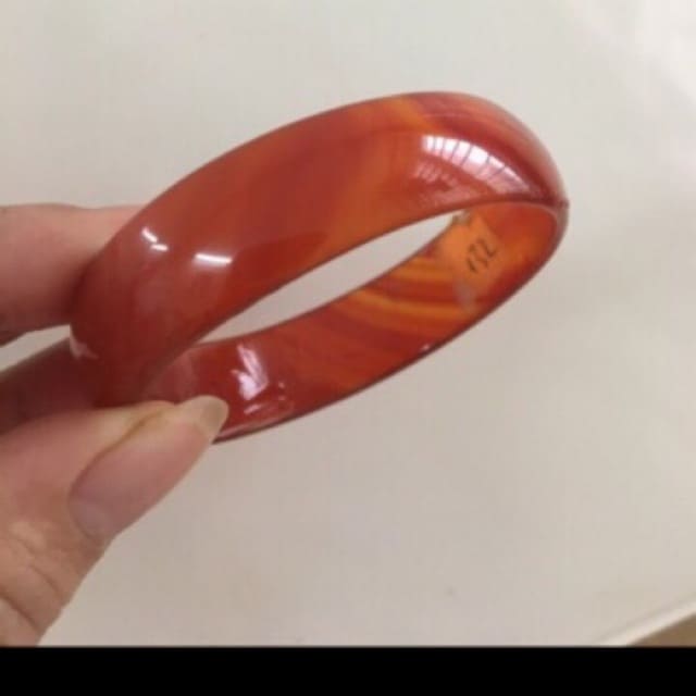 Vòng Tay Đá Mã Não Màu Đỏ Size 5.4cm