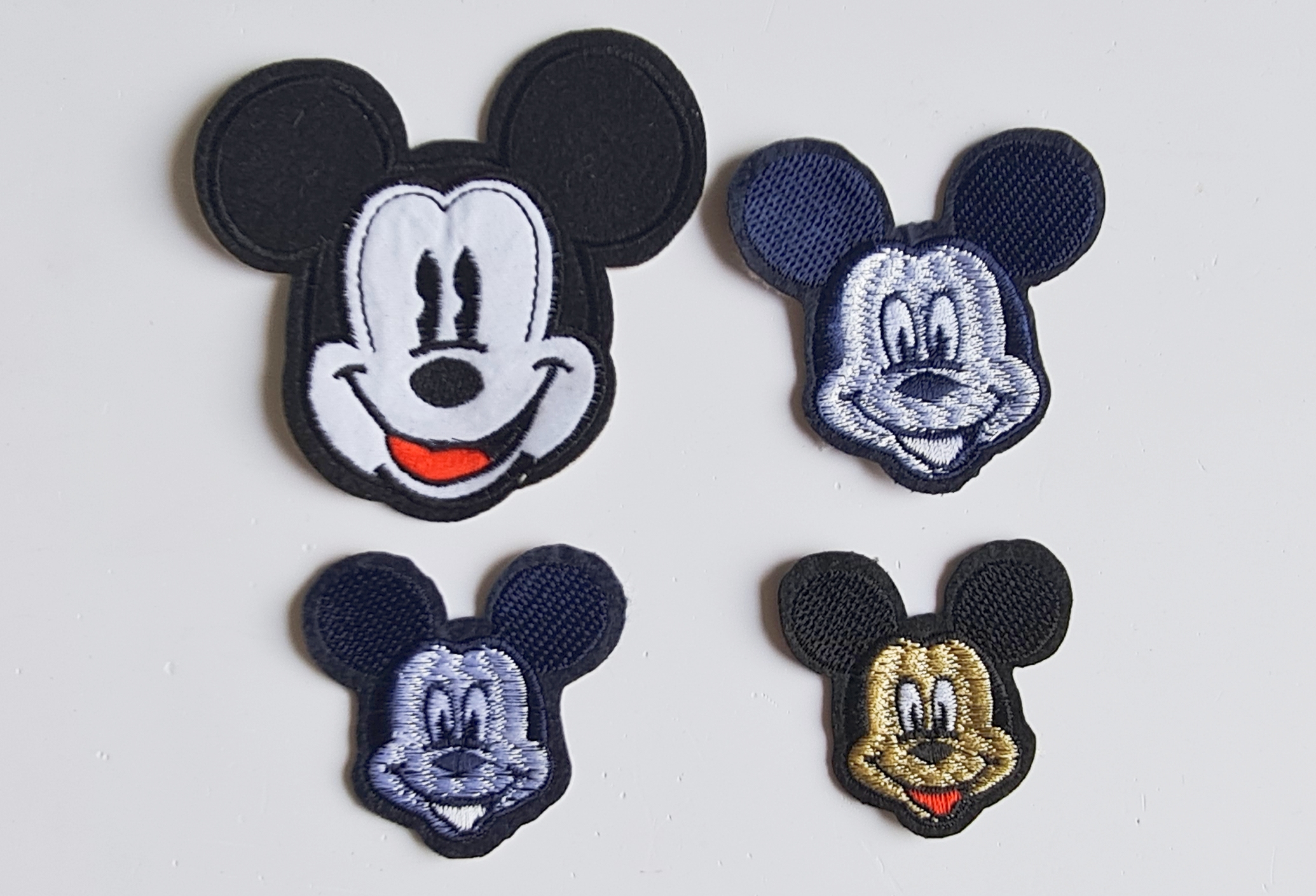 4 Miếng Logo Thêu Ủi Hình Đầu Chuột Mickey MS8626281