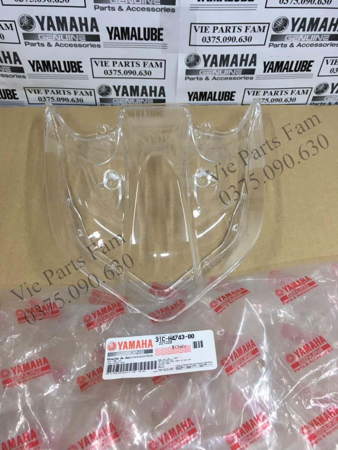 Nắp chụp đèn hậu Jupiter 2010-2011, Jupiter Gravita , hàng chính hiệu Yamaha Motor mới 100%