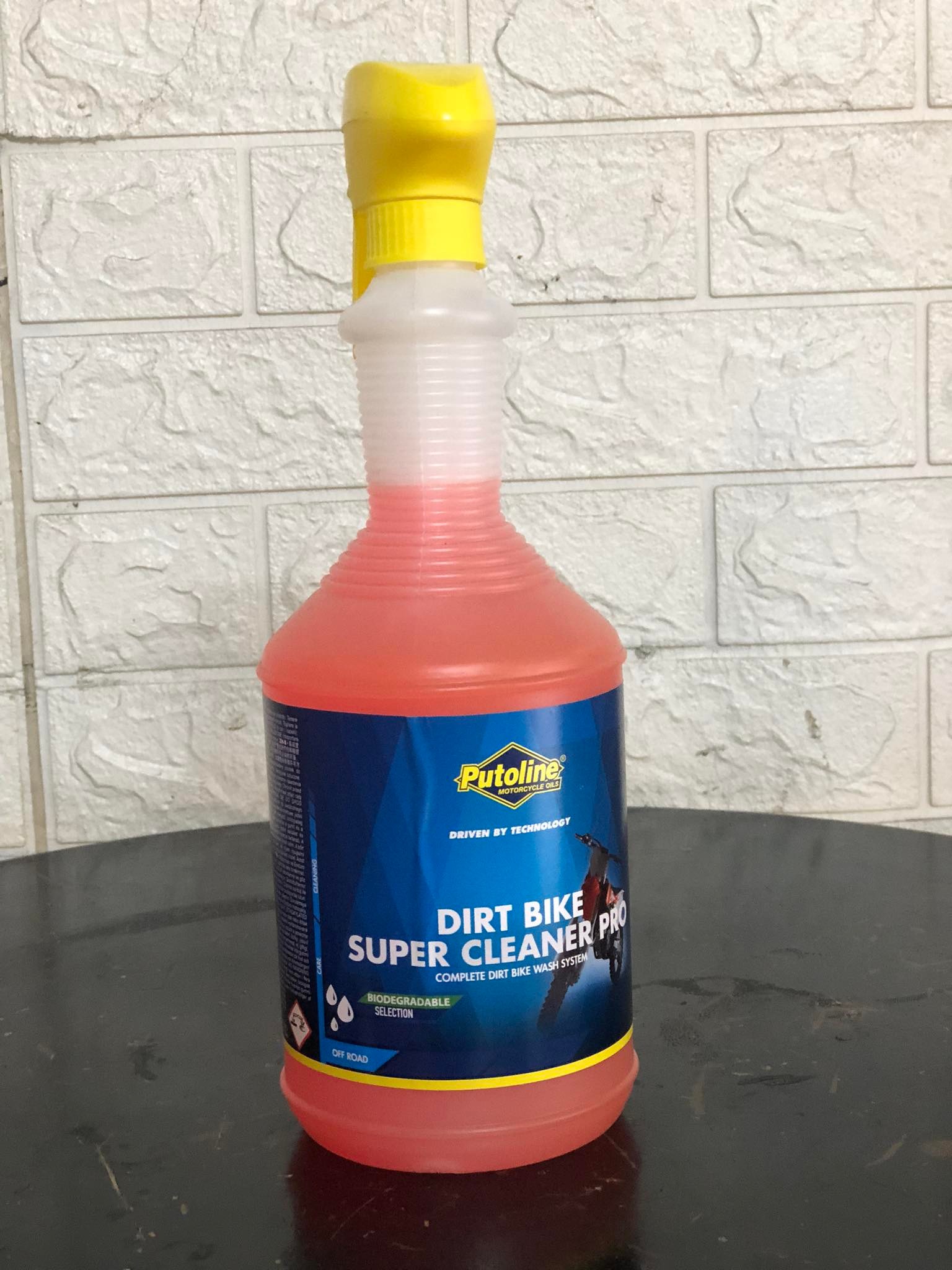 Dung dịch rửa xe dàn chân Putoline Hà Lan
