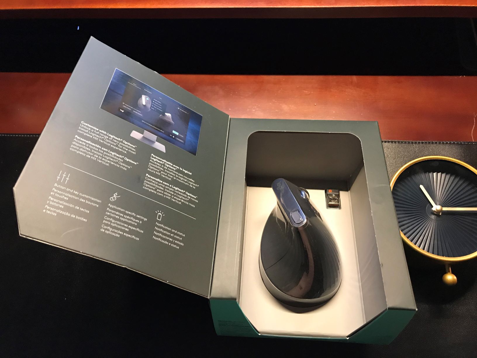 Chuột Logitech MX Vertical Advanced Multi-Device Ergonomic Bluetooth Wireless - Graphite