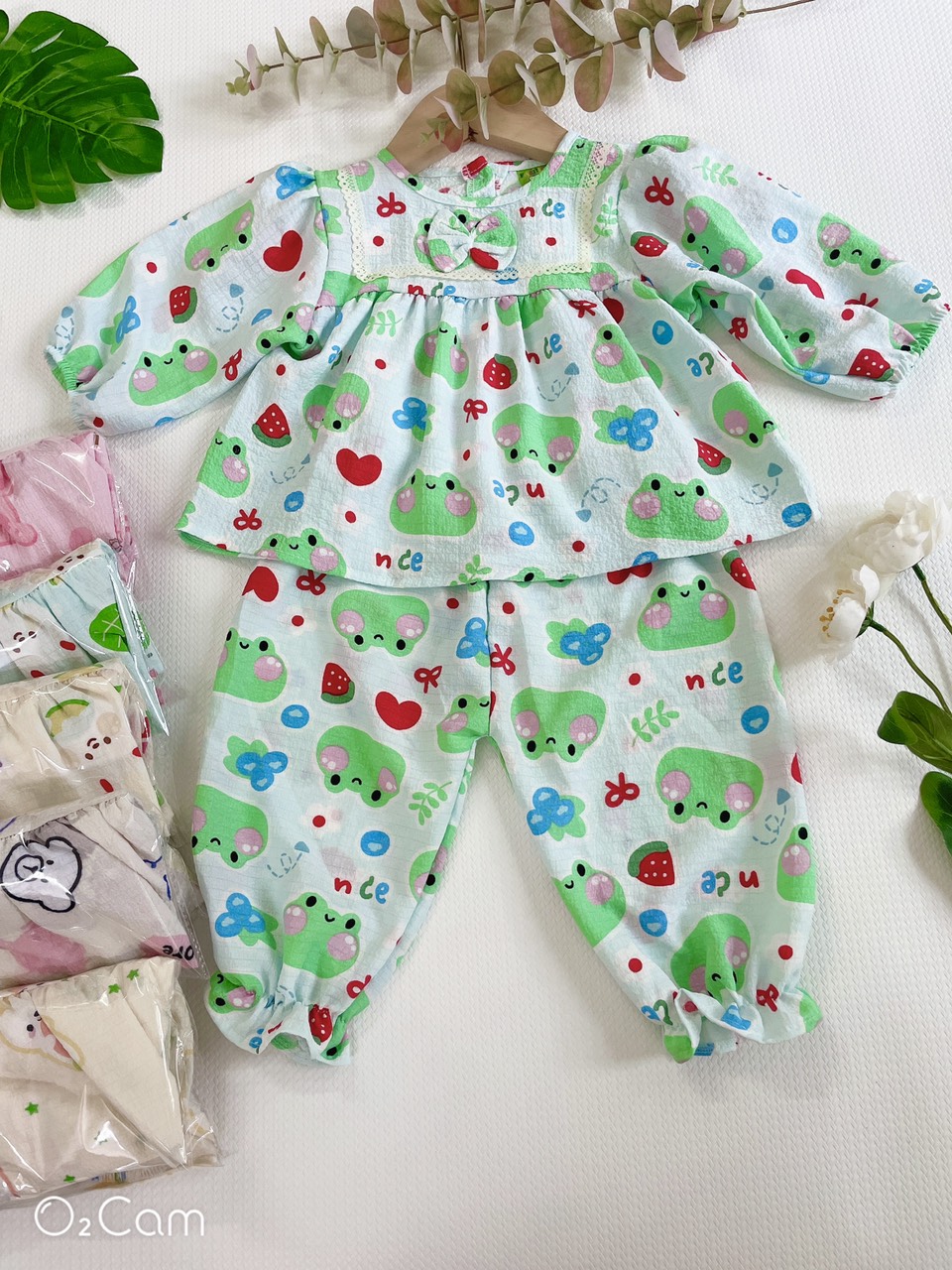 (3 bộ 3 màu 3 họa tiết khác nhau) Combo 3 Bộ Tay Dài Xốp Gạo Bé (7-15kg)