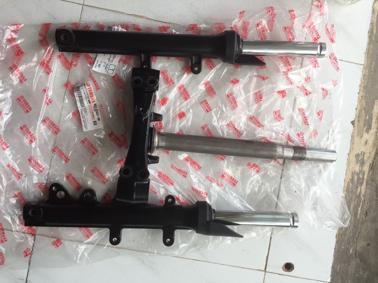 Chảng ba -phuộc nvx v1-2, hàng theo xe